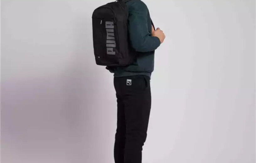 PUMA彪马官方背包休闲印花双肩包大容量学生书包办公电脑包15寸电脑可以放吗？