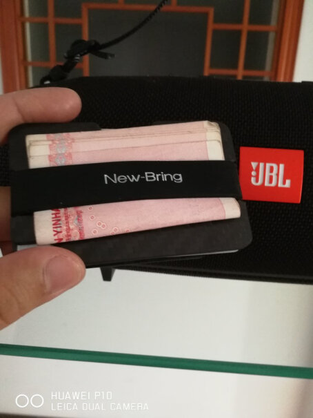 卡包名片夹NewBring碳纤维卡包超薄男士钱包真实测评质量优劣！评测怎么样！