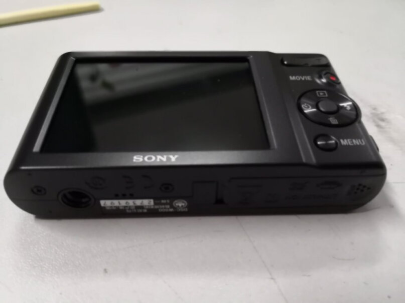 索尼DSC-W800数码相机数码相机数码相机你们用的内存卡是多大的呀？