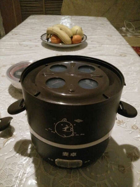 麦卓加热饭盒三层电热饭盒蒸饭的时候下面得加水吗？