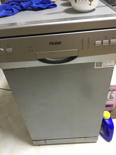 海尔9套超薄身形这款洗碗机放在橱柜中间，大家橱柜都做了多高的？