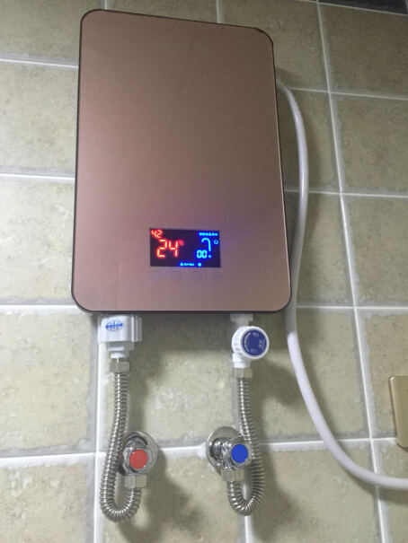 优姆即热式电热水器快速直热型变频恒温长宽高是多少我家卫生家小？