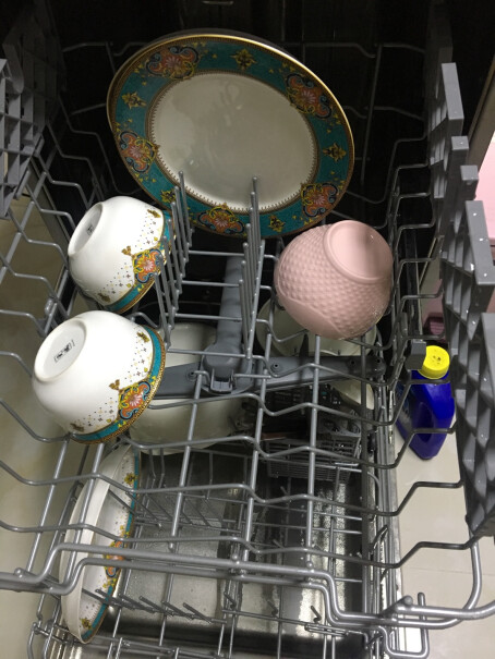 海尔9套超薄身形这款洗碗机放在橱柜中间，大家橱柜都做了多高的？