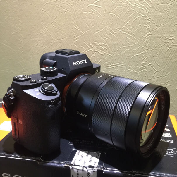 SONY Alpha 7 II 微单相机配70一200的镜头会不会头重脚轻。