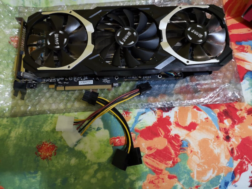 盈通（yeston）RX6800 16GB 游戏显卡电容有散热吗？