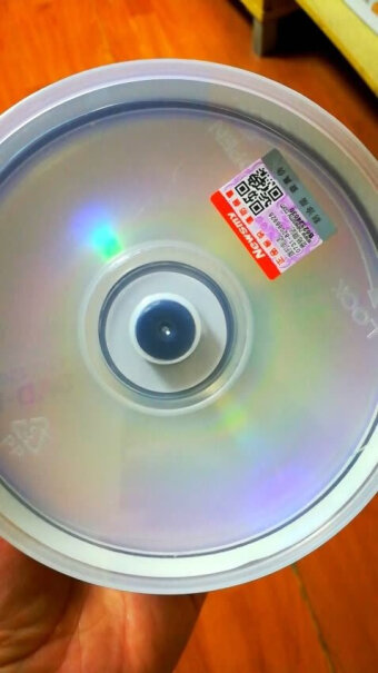 纽曼炫光系列DVD+R16速4.7G用笔记本电脑上的光驱能拷贝数据吗？