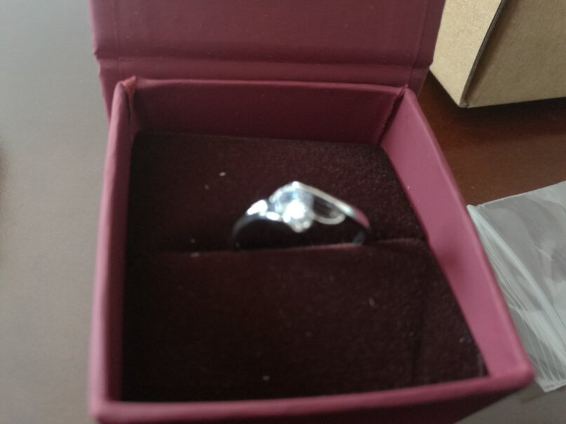 曼蒂娅银戒指这款戒指可以调节大小？