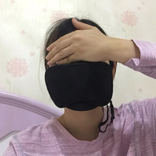 加加林JAJALIN眼罩睡眠戴着时后面的松紧带连接处会不会硌着脑袋？
