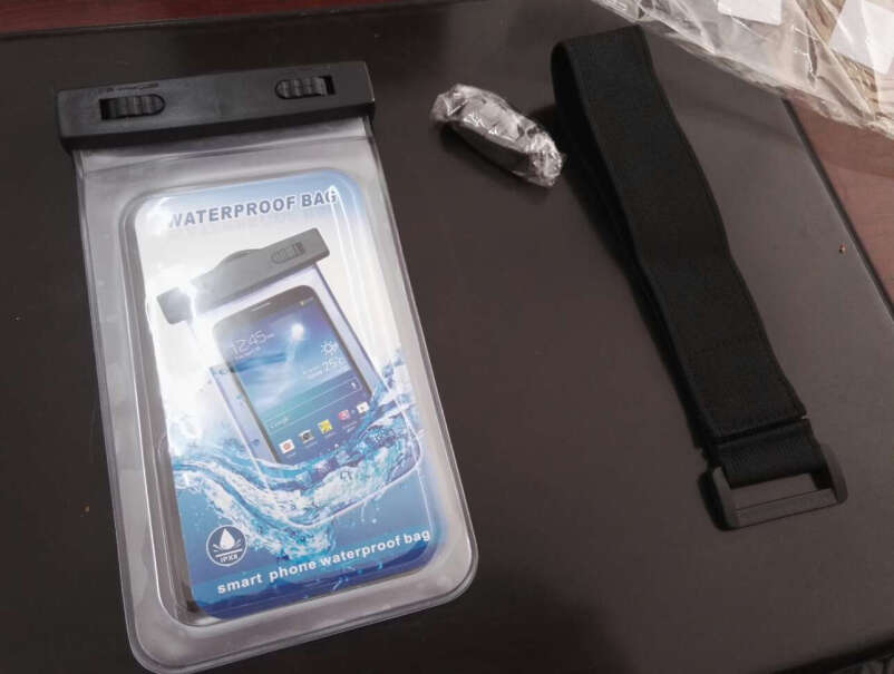 JAJALIN手机防水袋防水套OPPO R11 Pluskt能装下嘛？