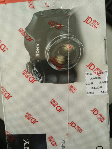 索尼DSC-HX400数码相机数码相机这款相机拍照是自动对焦吗？