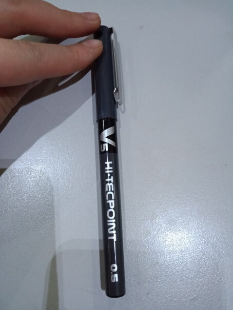 日本百乐BX-V5直液式走珠笔中性水笔针管笔签字笔比juice如何？