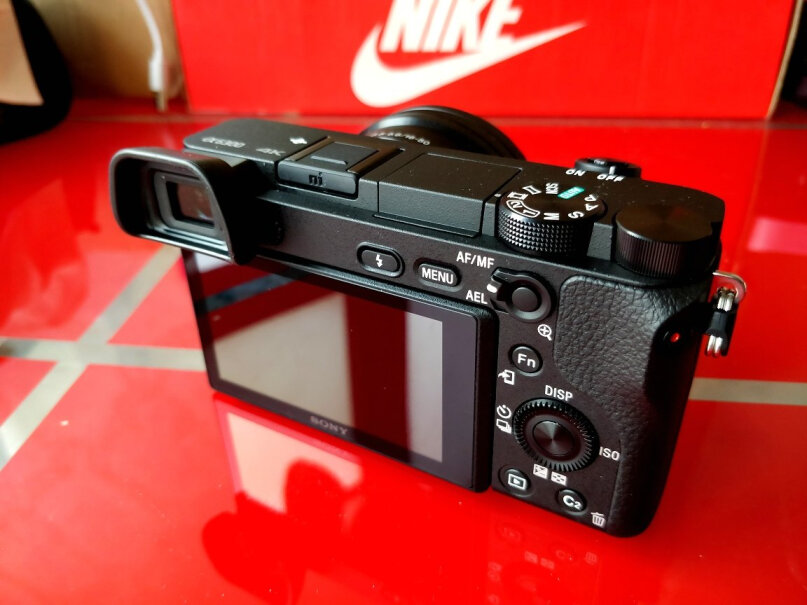 微单相机SONY ILCE-6400 Vlog微单相机评测下怎么样！哪款性价比更好？