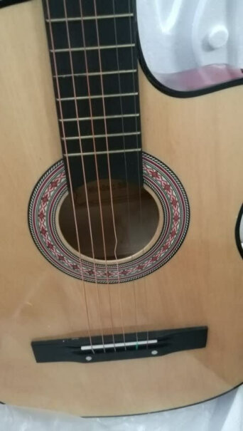 竹霖生吉他缺角民谣木吉它初学者入门乐器38英寸日落色这款吉他怎么样啊？
