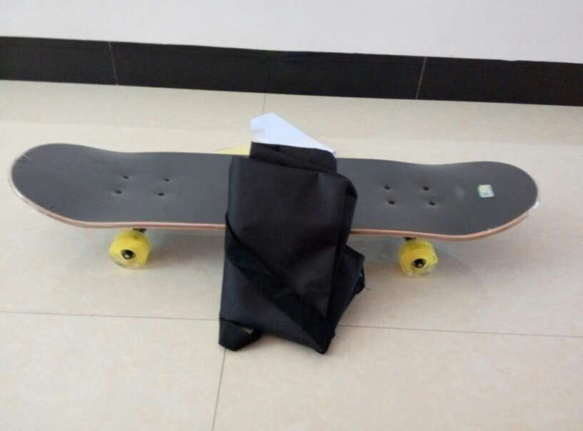 YOLO四轮滑板成人儿童双翘专业滑板ollie公路板抖音滑板几天可以送到？