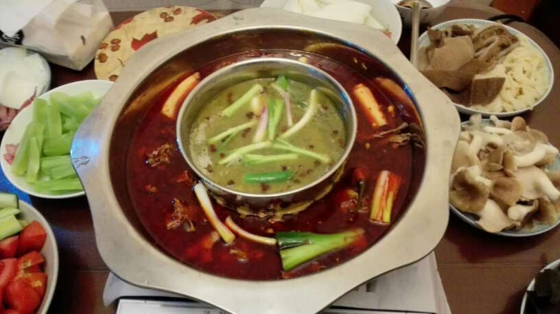 吉睿30cm不锈钢火锅八角清汤一味火锅盆可以加盖做蒸锅吗？