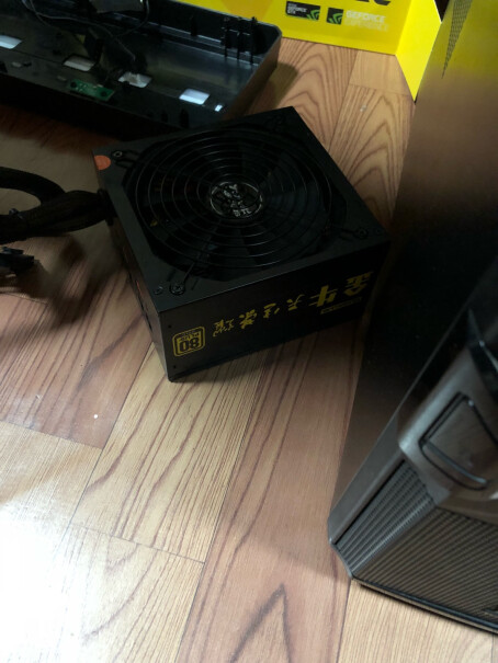 大水牛额定550WGX550半模组游戏电脑电源rx580交火 r5 2600够么？