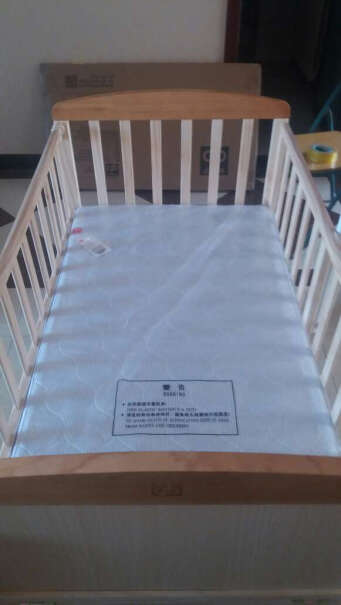 gb好孩子婴儿床垫大家是让宝宝直接睡的，还是垫了棉絮再睡啊？