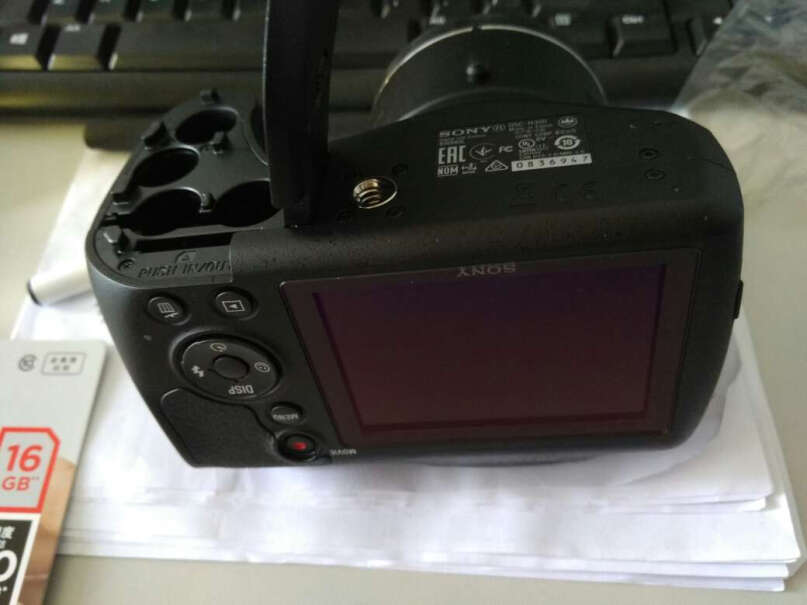 索尼DSC-HX400数码相机数码相机为什么我用五号电池，打不开相机，电池也是新的，才用了没几次？
