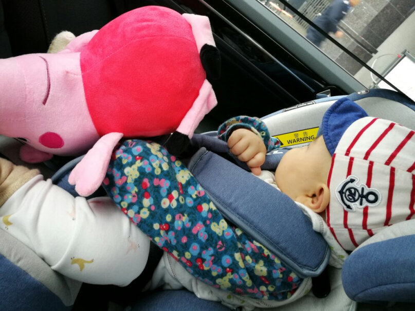 众霸汽车儿童安全座椅婴儿座椅后备箱能放下吗？