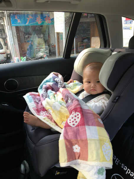 迈可适MAXI-COSI儿童汽车安全座椅70沙粒黑有没有腰垫？