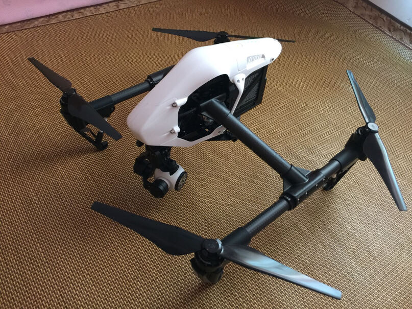 无人机DJI 悟 Inspire 2 无人机使用体验,质量不好吗？