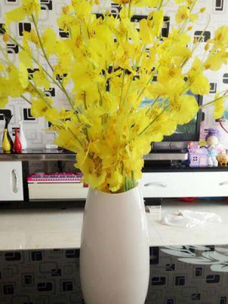 贝汉美陶瓷花瓶摆件仿真花假花干花水培插花花瓶花艺请问这花有难闻的气味吗？谢谢！