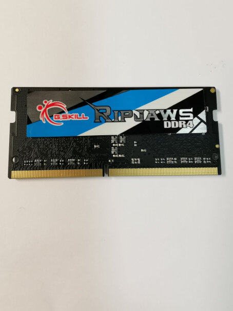 芝奇8GB DDR4 3200笔记本内存条٩( '&omega;' )و到手了可以使用但是降频到2400了，有没有大佬能超频的？