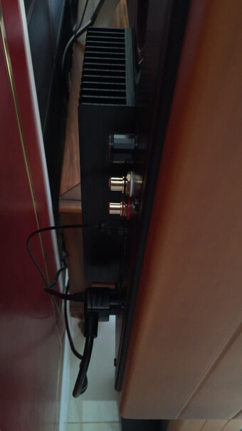 惠威M3AMKII+天龙DP-400木质书架有源蓝牙音响音箱你们音箱面板有静电不？