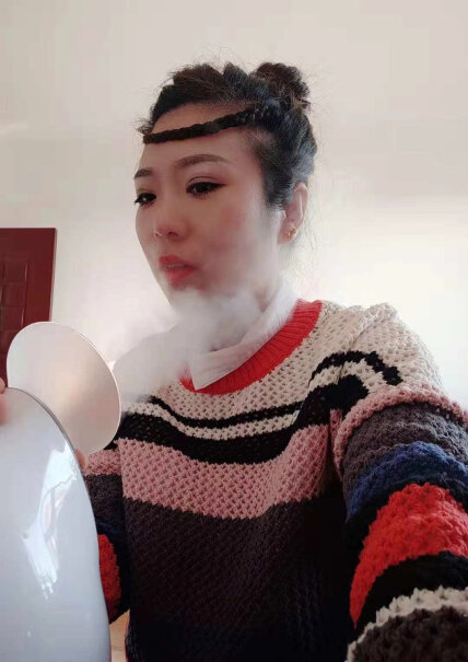 金稻蒸脸仪热喷蒸脸器蒸脸机家用纳米喷雾器喷出来的雾气是热的吗？