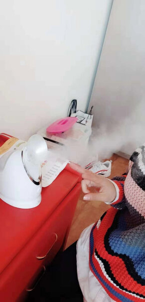 金稻蒸脸仪热喷蒸脸器蒸脸机家用纳米喷雾器能放爽肤水牛奶啥的吗？