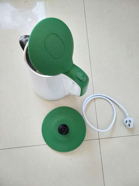 苏泊尔电水壶热水壶1.7L全钢无缝双层防烫电热水壶电线够长吗？