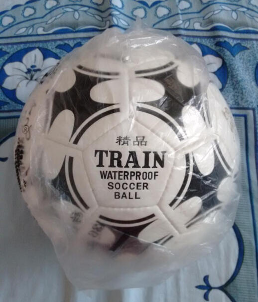 Train火车头专业机缝训练足球脚感怎么样，胸部停球会不会痛，