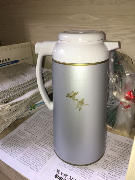 象印1.85L玻璃内胆家用办公保温瓶咖啡壶AFFB19-SF你好，这是15年款色吗？