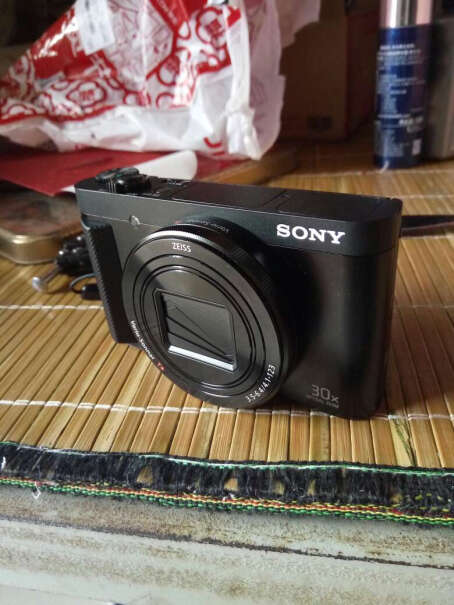 索尼DSC-HX60数码相机数码相机拍摄的照片有年月日及时间水印吗？
