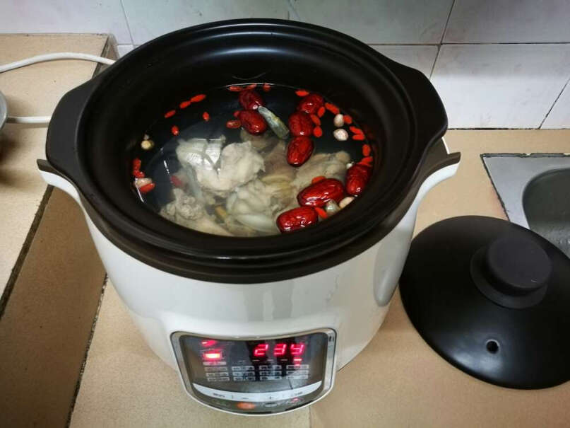 苏泊尔电炖锅盅陶瓷煲炖肉煲汤煮粥养生中华炽陶炖汤要几个小时？