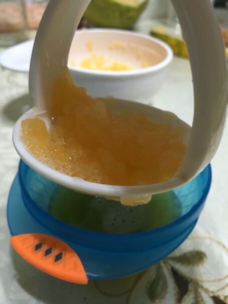 NUK婴儿圆头小调羹儿童餐具喝水汤匙宝宝吃饭小勺子是感温的吗？