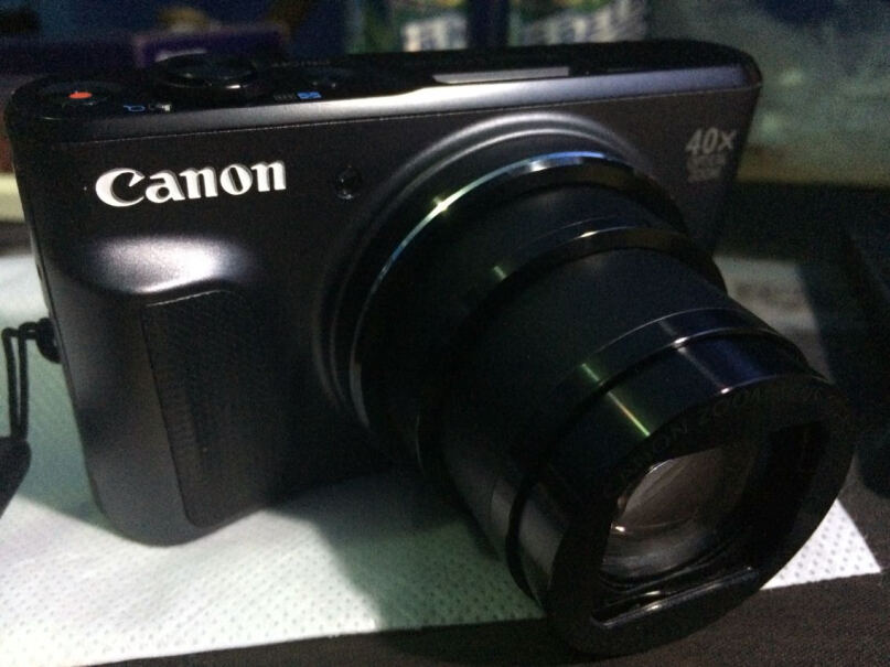佳能PowerShot SX720 HS数码相机有相机套吗？
