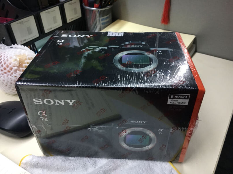 SONY Alpha 7 II 微单相机我刚买的拍照后显示屏上显示黑线什么情况？