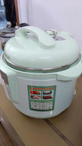 洛贝阿迪锅电压力锅5升高压锅双胆PP10使用的时候，锅盖里面的胶阄用不用拔下来，怎样使用，