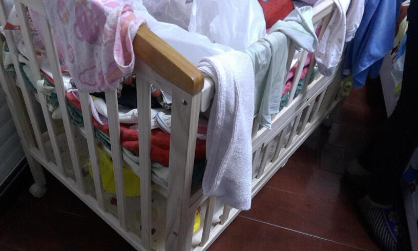gb好孩子婴儿床垫是硬的吗？