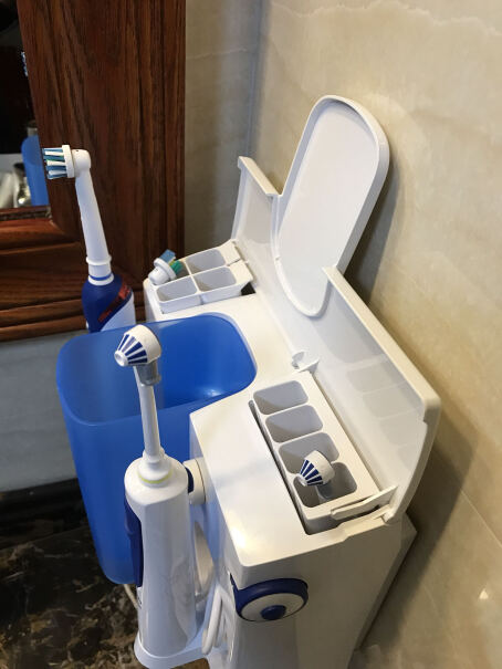 欧乐B电动冲牙器成人口腔护理洗牙器水牙线洗牙机OC20这个机器多高多大 可以放在洗脸台上吗？
