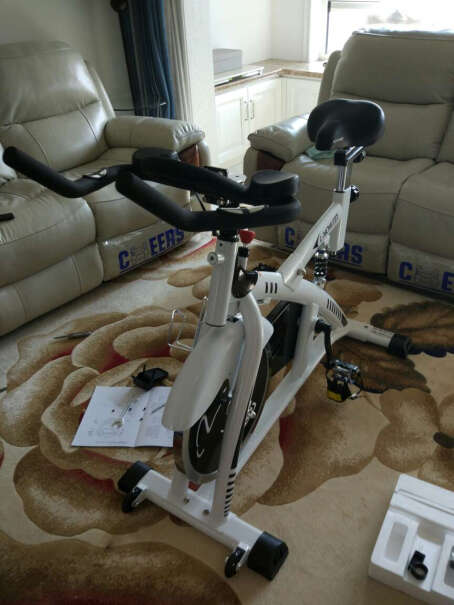 蓝堡动感单车家用室内运动健身器材健身车LD-508减震款有配件吗？