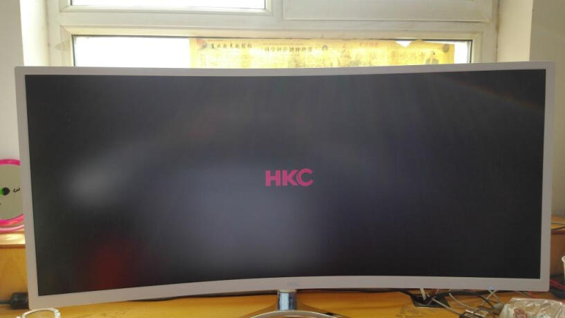 HKC34英寸笔记本电脑840m 显卡能用这款显示器吗？