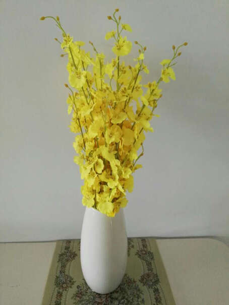 贝汉美陶瓷花瓶摆件仿真花假花干花水培插花花瓶花艺材质是什么的？可以水洗吗？