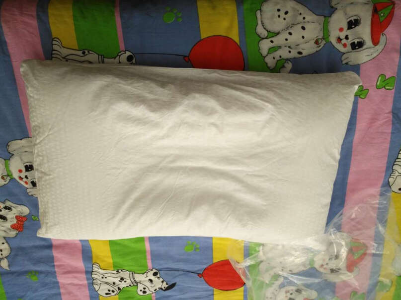 富安娜家纺圣之花枕头芯颈椎枕草本枕芯你好，尺寸是枕头套的，还是枕头芯？