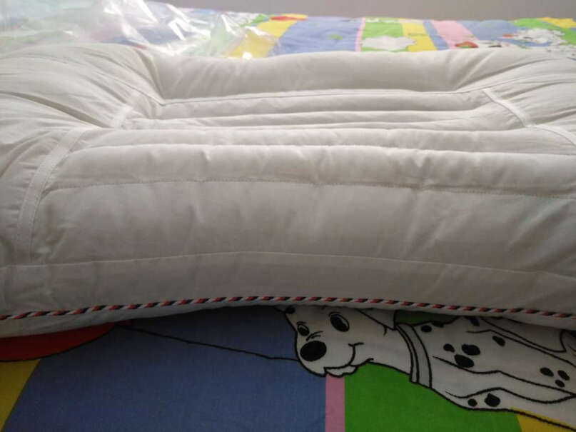 富安娜家纺圣之花枕头芯颈椎枕草本枕芯和乳胶枕有什么区别？