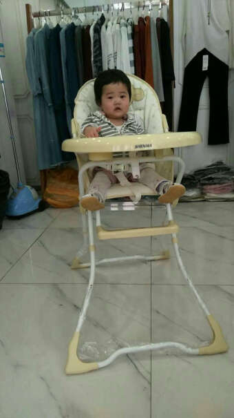 婴幼儿餐椅神马shnema多功能婴儿餐椅3分钟告诉你到底有没有必要买！要注意哪些质量细节！