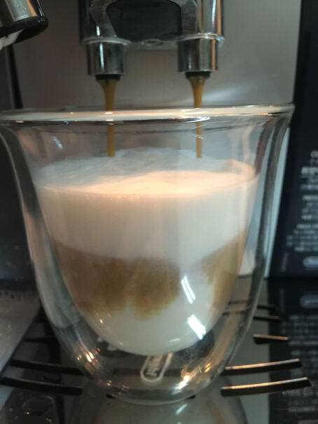 Delonghi德龙进口家用双锅炉咖啡机请问大家，这款是哪里生产的？谢谢？