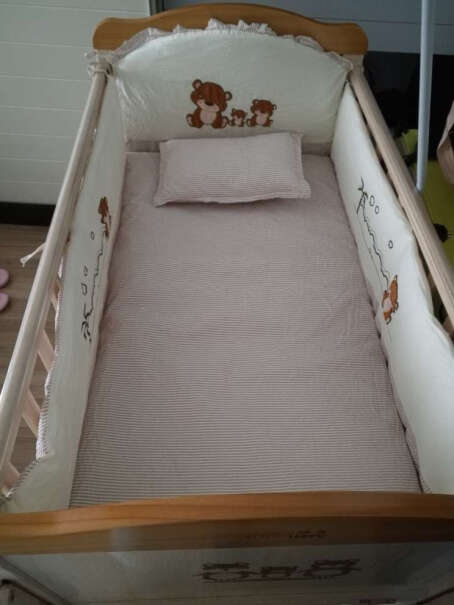 呵宝婴儿床实木环保无漆新生儿bb宝宝幼儿摇篮床请问好久能够发货呢？