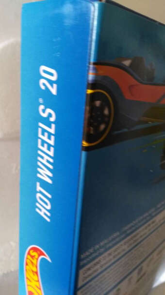 风火轮HOTWHEELS车身是塑料的么？